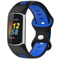 iMoshion Bracelet sportif en silicone Fitbit Charge 5 / Charge 6 - Noir / Bleu