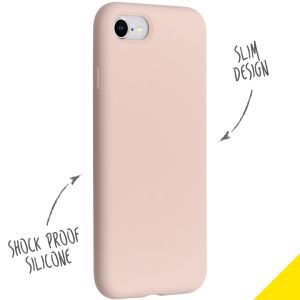 Accezz Coque Liquid Silicone iPhone SE (2022 / 2020) / 8 / 7 - Rose