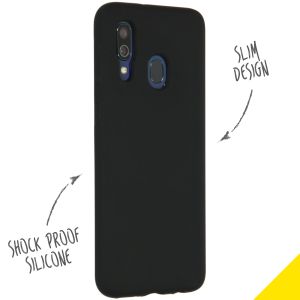 Accezz Coque Liquid Silicone Samsung Galaxy A40 - Noir