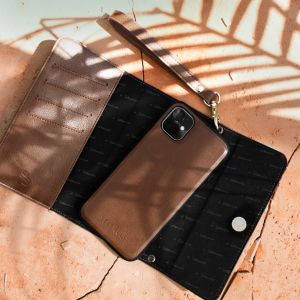 Selencia Pochette amovible en cuir végétalien Eny iPhone Xr - Brun