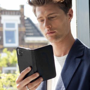 Selencia Étui de téléphone en cuir véritable Samsung Galaxy S10