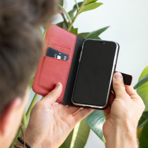 Selencia Étui de téléphone portefeuille en cuir véritable Huawei Y6 (2018) - Rouge