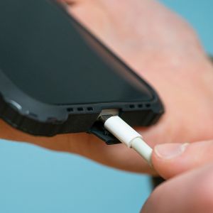 iMoshion Coque Rugged Xtreme OnePlus 8 - Noir