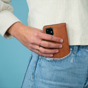 iMoshion Étui de téléphone portefeuille Luxe OnePlus 8 - Brun