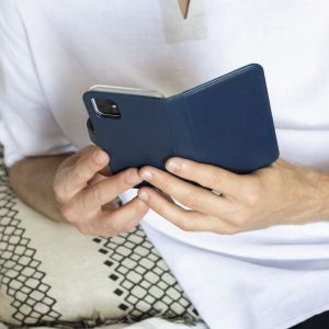 Selencia Étui de téléphone portefeuille en cuir véritable Samsung Galaxy S21