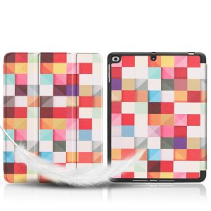 iMoshion Coque tablette Design Trifold iPad 6 (2018) 9.7 pouces / iPad 5 (2017) 9.7 pouces / Air 2 (2014) / Air 1 (2013)