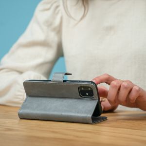iMoshion Étui de téléphone portefeuille Luxe OnePlus 9 - Gris