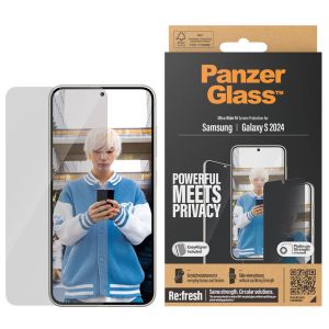 PanzerGlass ﻿Protection d'écran Privacy Ultra-Wide Fit Anti-bactérienne  avec applicateur pour Samsung Galaxy S24 Plus