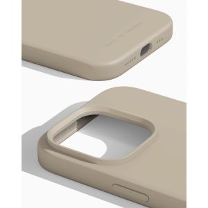 iDeal of Sweden Coque Silicone iPhone 14 Pro - Beige