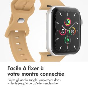 iMoshion Bracelet en silicone⁺ Apple Watch Series 1-9 / SE / Ultra (2) - 42/44/45/49 mm - Walnut - Taille M/L