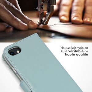 Selencia Étui de téléphone en cuir iPhone SE (2022 / 2020) / 8 / 7 / 6(s)