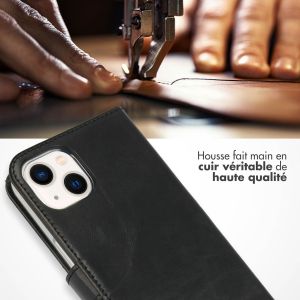 Selencia Étui de téléphone en cuir véritable iPhone 13 - Noir