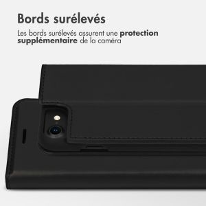Accezz Étui de téléphone Slim Folio en cuir de qualité supérieure iPhone SE (2022 / 2020) / 8 / 7 / 6(s) - Noir