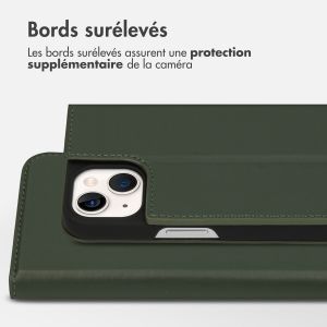 Accezz Étui de téléphone Slim Folio en cuir de qualité supérieure iPhone 13 - Vert
