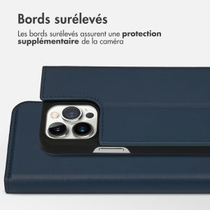 Accezz Étui de téléphone Slim Folio en cuir de qualité supérieure iPhone 13 Pro Max - Bleu foncé