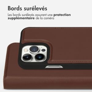 Accezz Étui de téléphone portefeuille en cuir de qualité supérieure 2 en 1 iPhone 13 Pro Max - Brun