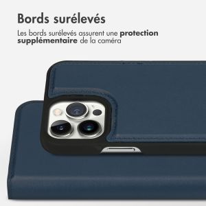 Accezz Étui de téléphone portefeuille en cuir de qualité supérieure 2 en 1 iPhone 13 Pro Max - Bleu foncé