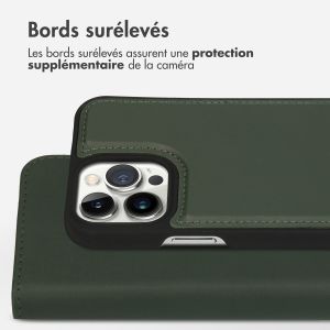 Accezz Étui de téléphone portefeuille en cuir de qualité supérieure 2 en 1 iPhone 13 Pro Max - Vert