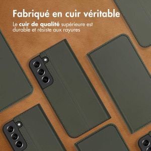 Accezz Étui de téléphone Slim Folio en cuir de qualité supérieure Samsung Galaxy S22 - Vert