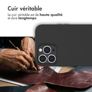 Accezz Leather Backcover avec MagSafe iPhone 14 Pro - Noir