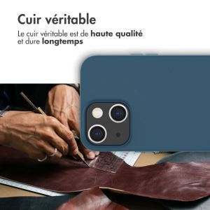 Accezz Leather Backcover avec MagSafe iPhone 14 Plus - Bleu foncé