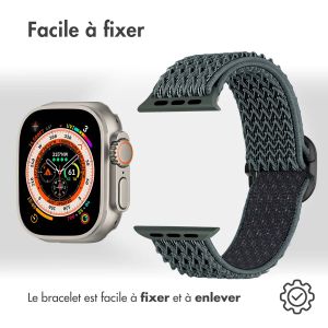 iMoshion Bande élastique en nylon Apple Watch Series 1-9 / SE / Ultra (2) - 42/44/45/49 mm - Gris foncé