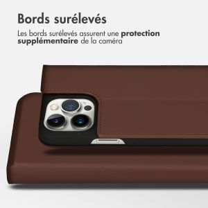 Accezz Étui de téléphone Slim Folio en cuir de qualité supérieure iPhone 14 Pro Max - Brun