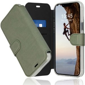 Accezz Étui de téléphone portefeuille Xtreme Wallet iPhone 14 - Vert clair