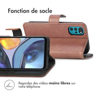 iMoshion Étui de téléphone portefeuille Luxe Motorola Moto G22 - Brun