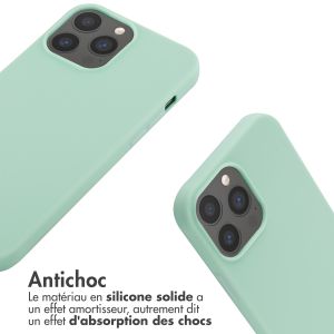 iMoshion ﻿Coque en silicone avec cordon iPhone 13 Pro Max - Menthe verte