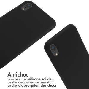 iMoshion ﻿Coque en silicone avec cordon iPhone Xr - Noir