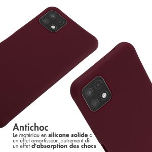 iMoshion ﻿Coque en silicone avec cordon Samsung Galaxy A22 (5G) - Rouge foncé