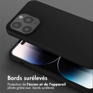 Selencia Coque silicone avec cordon amovible iPhone 14 Pro Max - Noir
