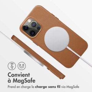 Accezz Coque arrière en cuir avec MagSafe iPhone 14 Pro Max - Sienna Brown