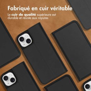 Accezz Étui de téléphone Slim Folio en cuir de qualité supérieure iPhone 15 - Noir