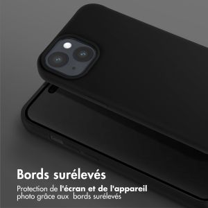 Selencia Coque silicone avec cordon amovible iPhone 15 - Noir