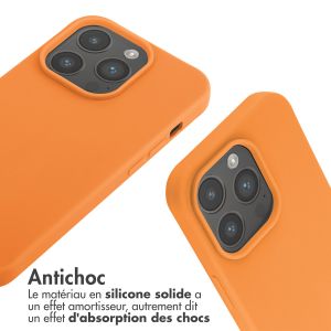 iMoshion ﻿Coque en silicone avec cordon iPhone 14 Pro - Orange