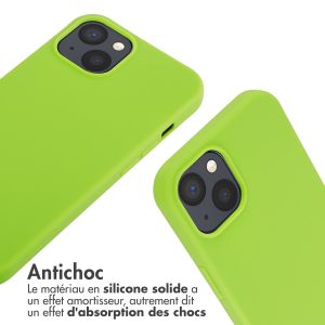 iMoshion ﻿Coque en silicone avec cordon iPhone 13 - Vert Fluo