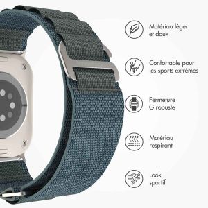 iMoshion Bracelet en nylon Alpine Apple Watch Series 1-9 / SE / Ultra (2) - 42/44/45/49 mm - Bleu
