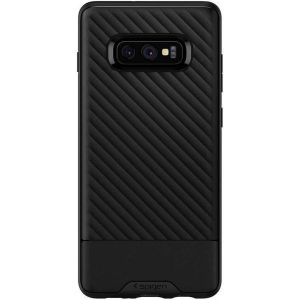 Spigen Coque Core Armor Samsung Galaxy S10e - Noir