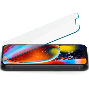 Spigen Protection d'écran en verre trempé GLAStR Fit + Applicator iPhone 13 / 13 Pro