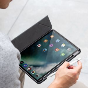 Uniq Étui Moven iPad Air 5 (2022) / Air 4 (2020) - Charcoal