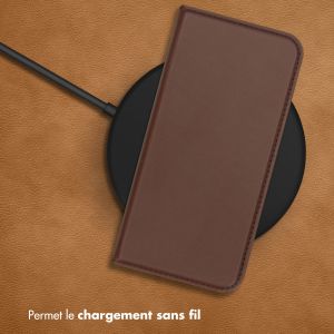 Accezz Étui de téléphone Slim Folio en cuir de qualité supérieure iPhone 14 Pro - Brun