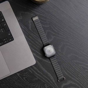 iMoshion Bracelet en cuir magnétique Apple Watch Series 1-9 / SE - 38/40/41mm - Noir