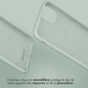 Accezz Coque Liquid Silicone iPhone SE (2022 / 2020) / 8 / 7 - Bleu clair