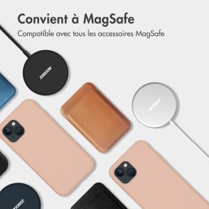 Accezz Coque Liquid Silicone avec MagSafe iPhone 15 - Rose