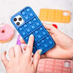 iMoshion ﻿Pop It Fidget Toy - Coque Pop It Galaxy A02s - Bleu foncé