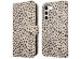 iMoshion ﻿Étui de téléphone portefeuille Design Samsung Galaxy S22 - Black And White Dots