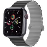 iMoshion Bracelet magnétique en silicone pour l'Apple Watch Apple Watch Series 1-9 / SE / Ultra (2) - 42/44/45/49 mm - Noir / Gris