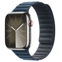 Apple Bracelet à maillons magnétique FineWoven Apple Watch Series 1-9 / SE / Ultra (2) - 42/44/45/49 mm - Taille S/M - Baltic Blue